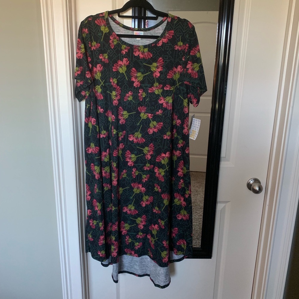 LuLaRoe Floral Carly